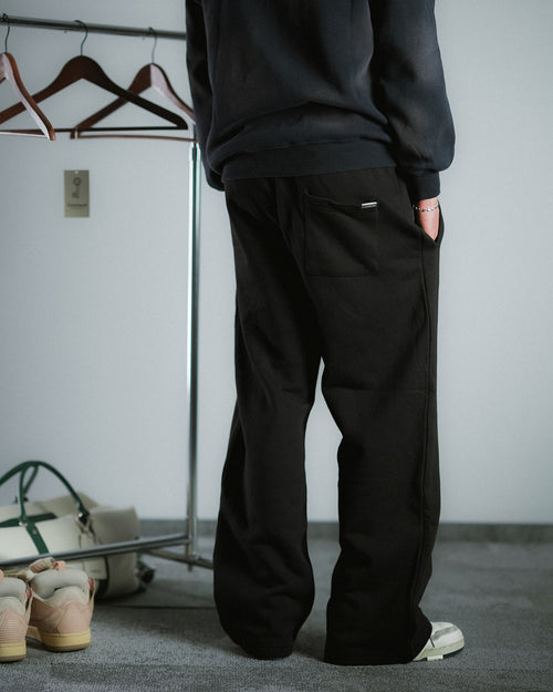 HEAVYWEIGHT SWEATPANTS (BLACK)