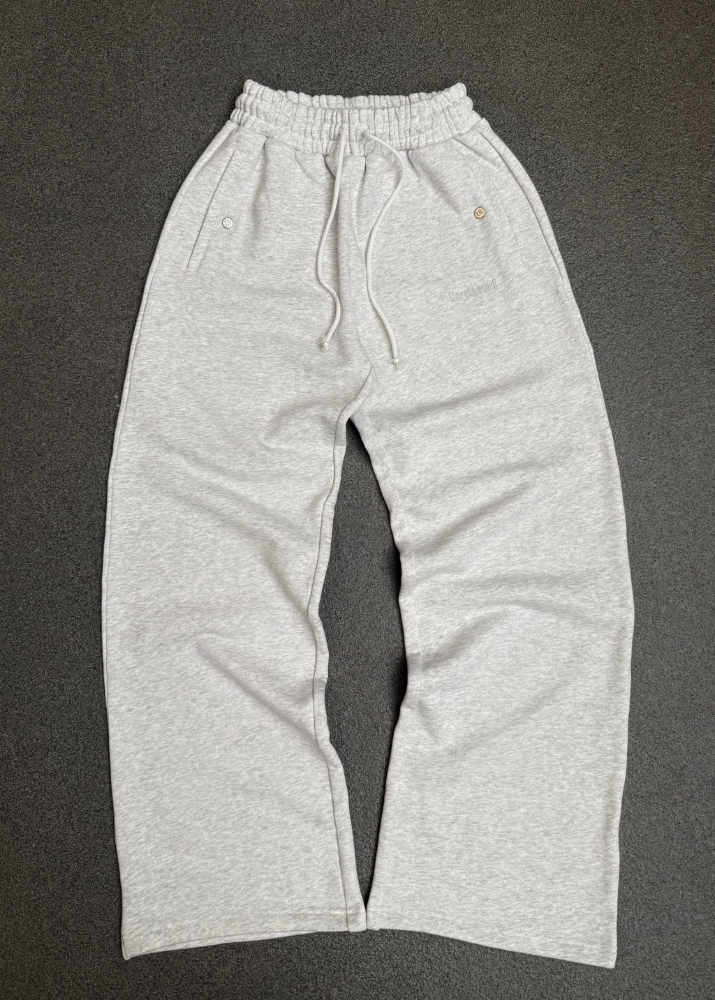 HEAVYWEIGHT SWEATPANTS (GREY)