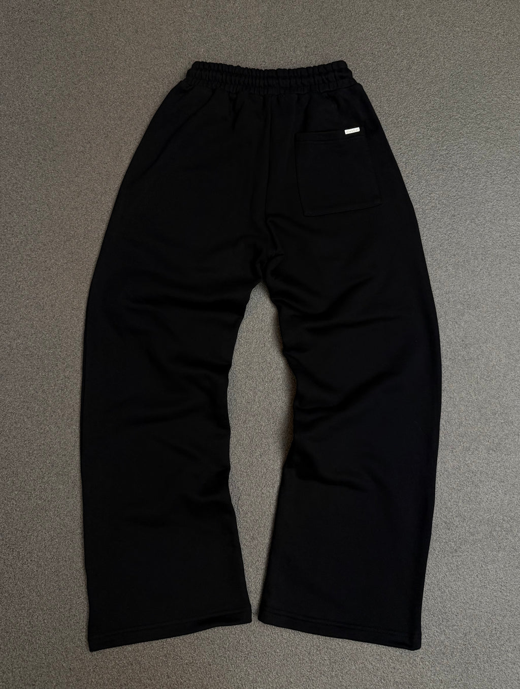 HEAVYWEIGHT SWEATPANTS (BLACK)